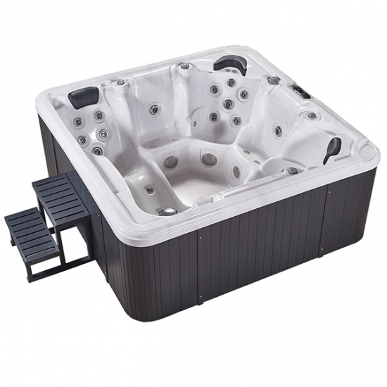 outdoor spa hot tub
